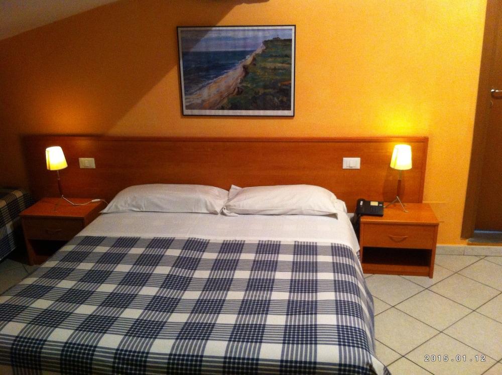 Hotel Leopolda Firenze Bagian luar foto