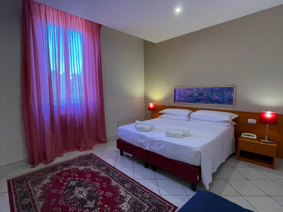 Hotel Leopolda Firenze Bagian luar foto