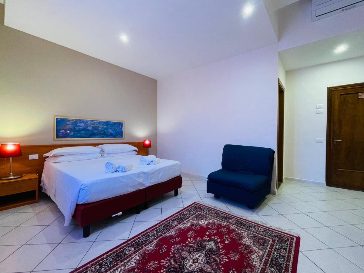 Hotel Leopolda Firenze Bagian luar foto
