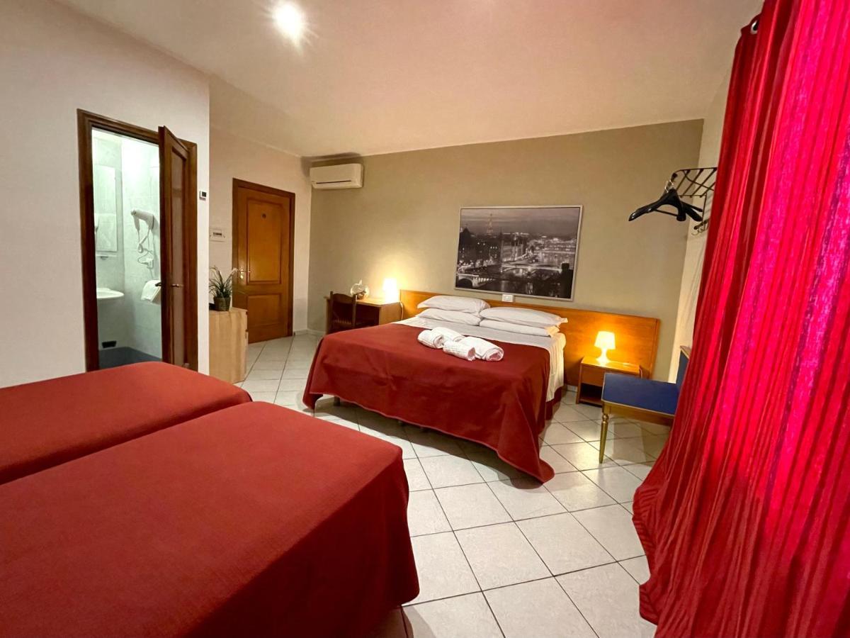 Hotel Leopolda Firenze Bagian luar foto