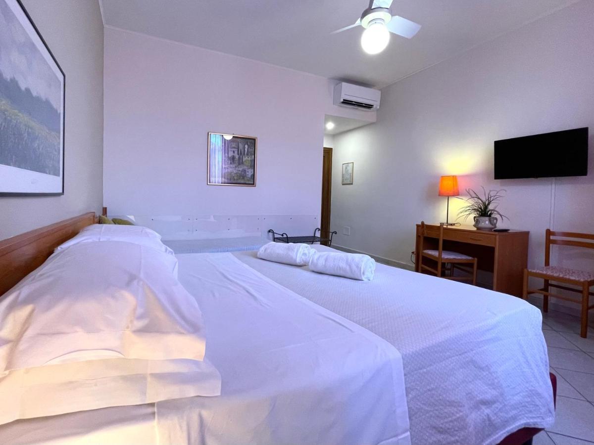 Hotel Leopolda Firenze Bagian luar foto